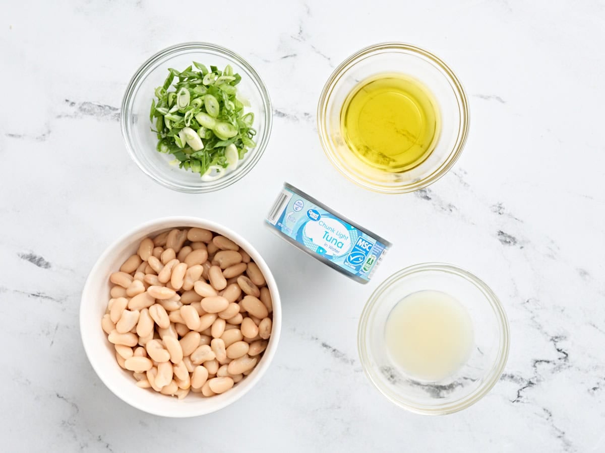 The ingredients to make tuna and white bean salad.