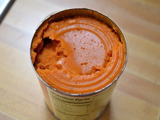 Pumpkin puree in can