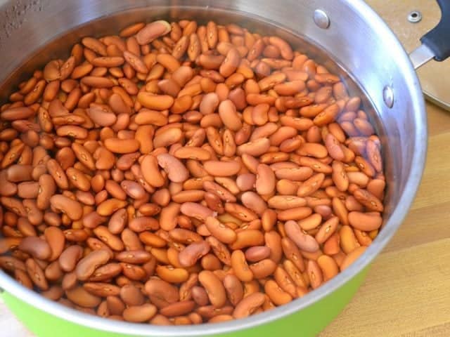 Benas soaking in pot of water overnight
