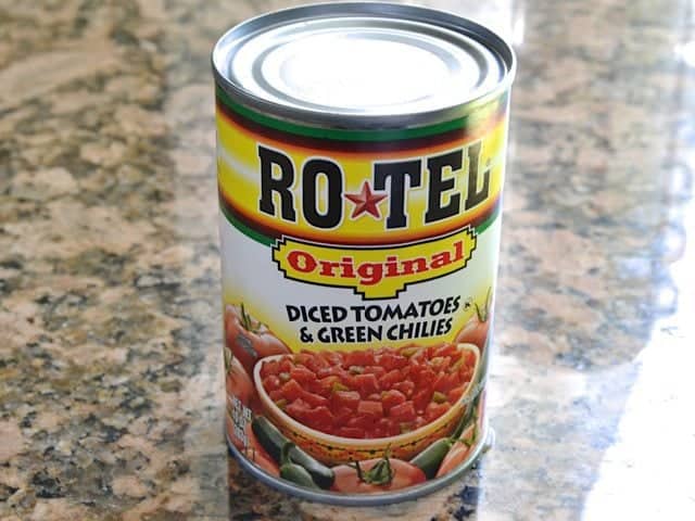 Can of Rotel diced tomatoes and green chiles