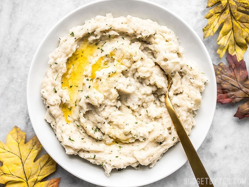 https://metabolic-life.news/cheddar-cheeseburger-meatloaf/ Fluffy as a cloud and with a rich buttery finish, these Garlic Herb Mashed Potatoes will be the star of any weeknight dinner or holiday meal! Budgetbytes.com