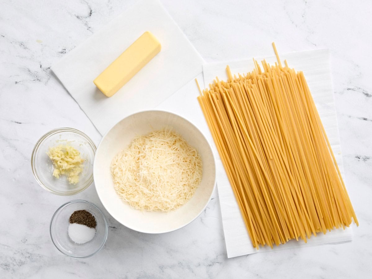 The ingredients for traditional Fettuccine alfredo.