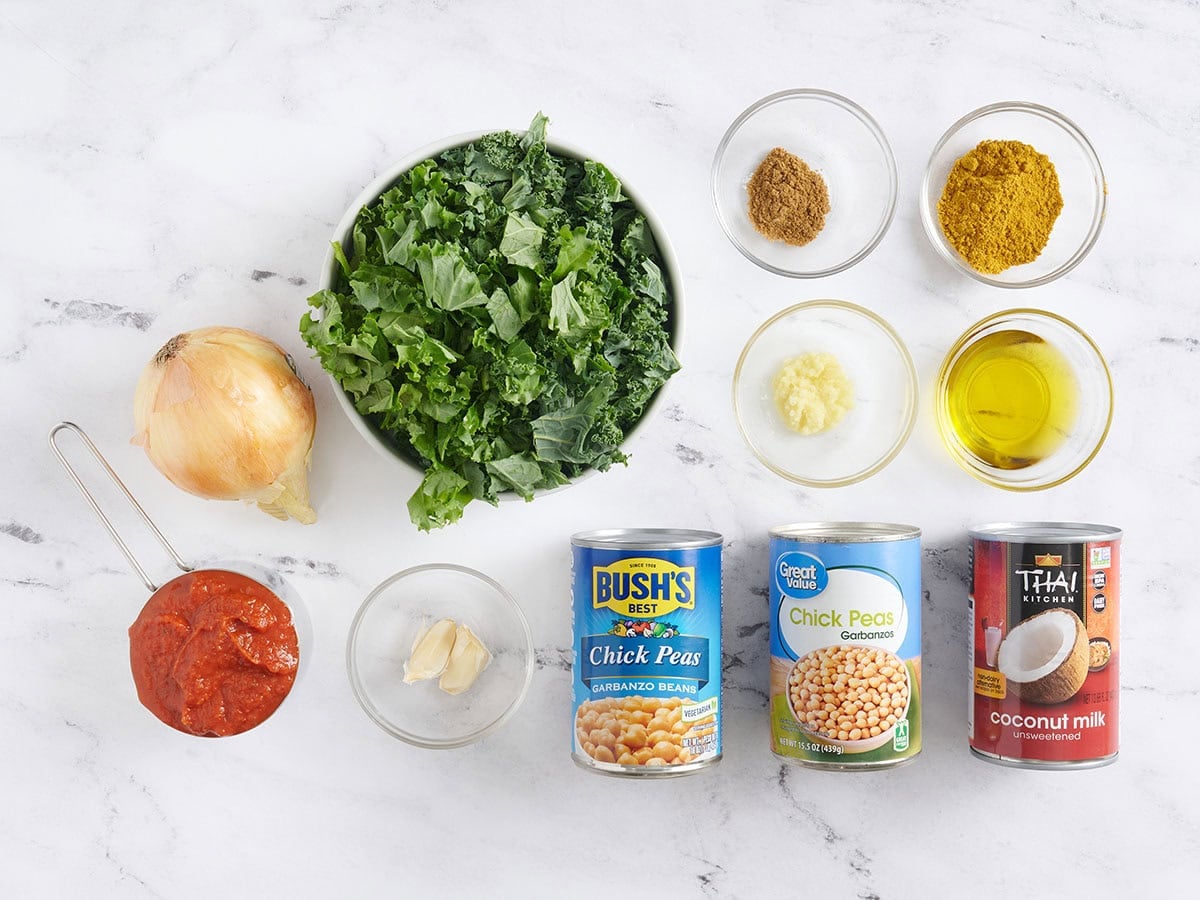 The ingredients to make coconut curry chickpeas.