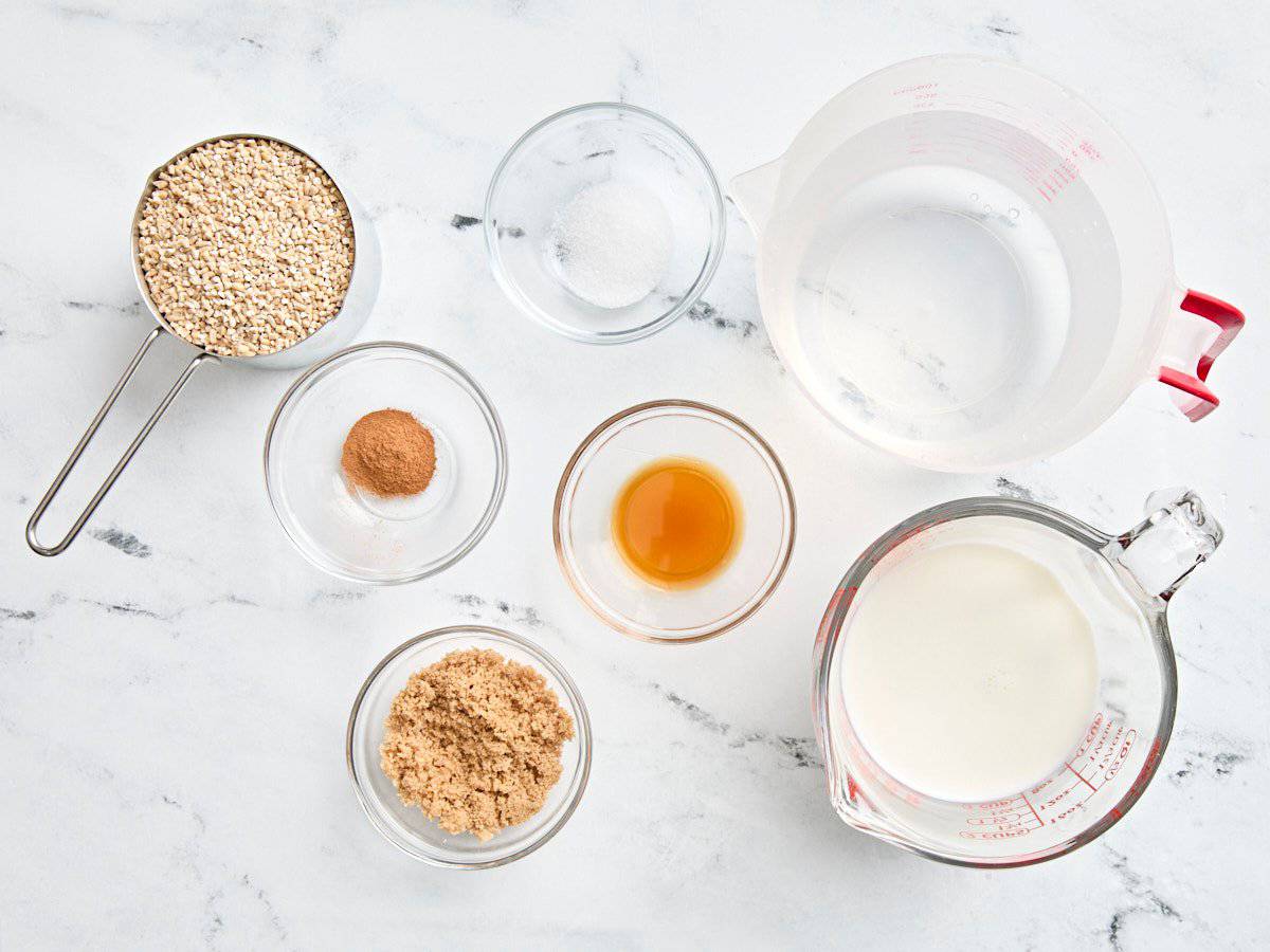 The ingredients for slow cooker steel cut oatmeal.