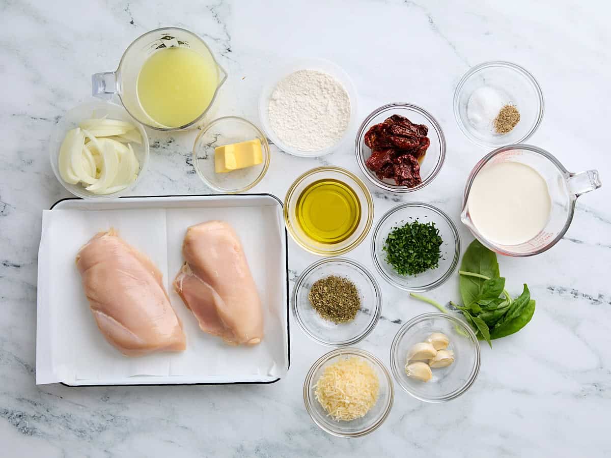 The ingredients to make marry me chicken.