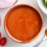 Overhead view of a bowl of French dressing.