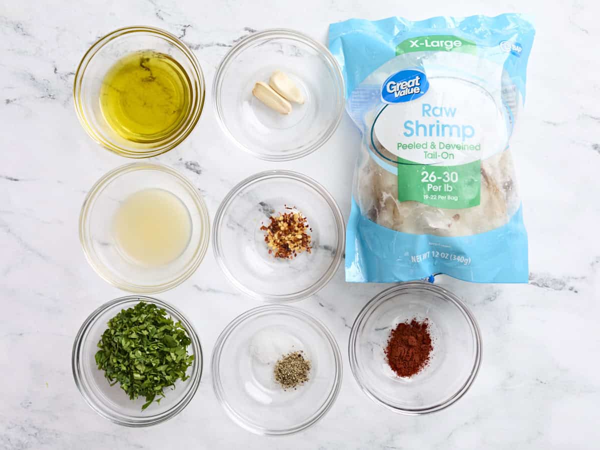 The ingredients for grilled shrimp.