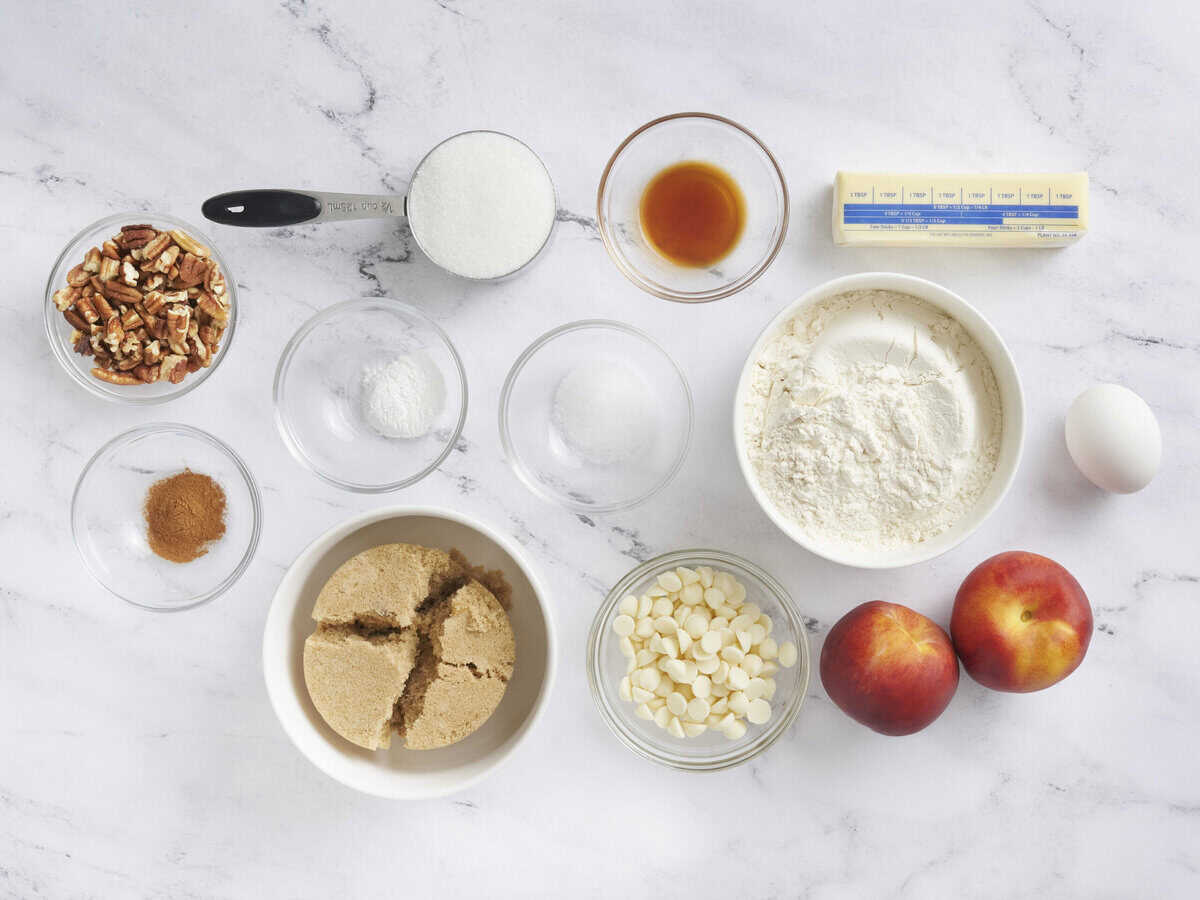 The ingredients to make peaches and cream cookies.