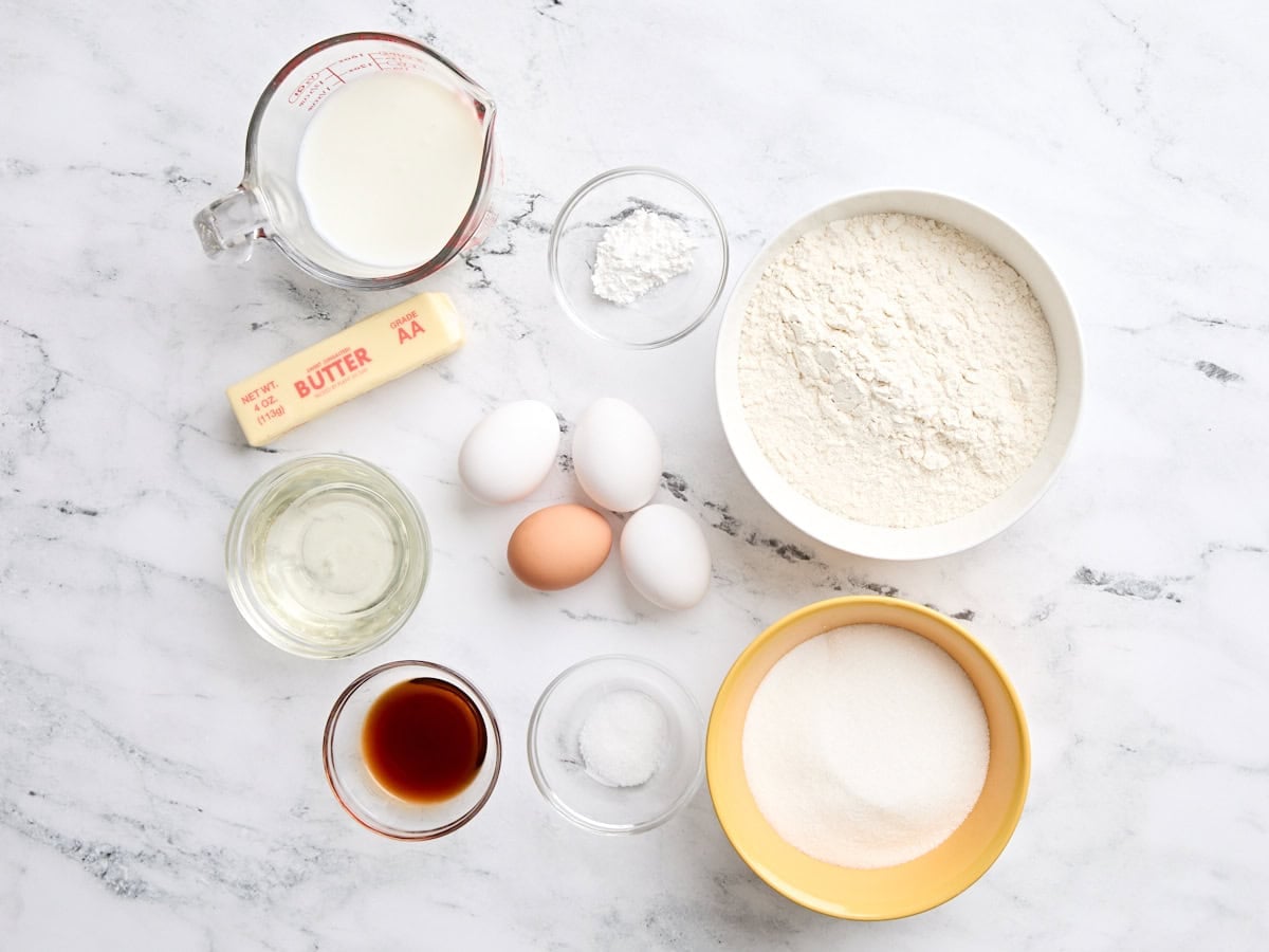 Ingredients for vanilla cake.