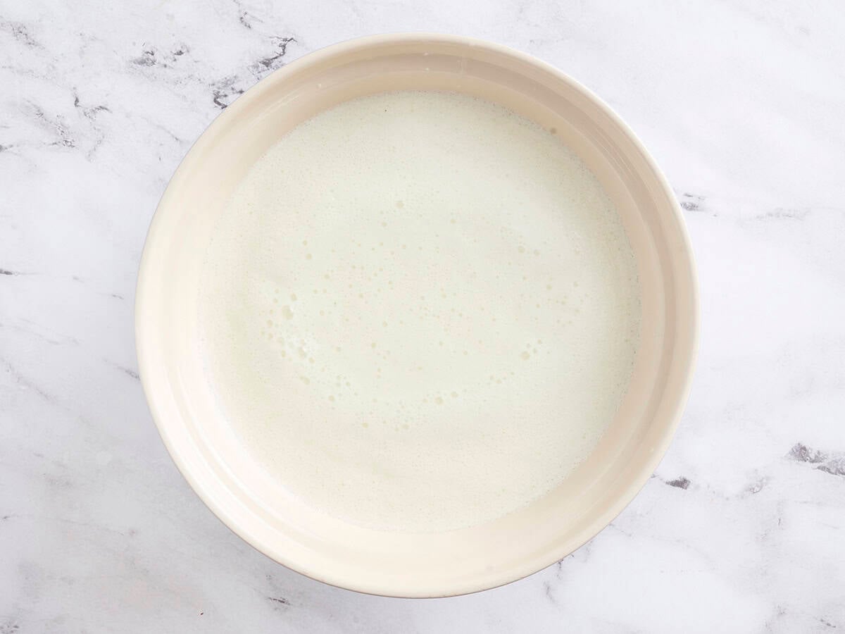 Finished Brazilian lemonade in a bowl.