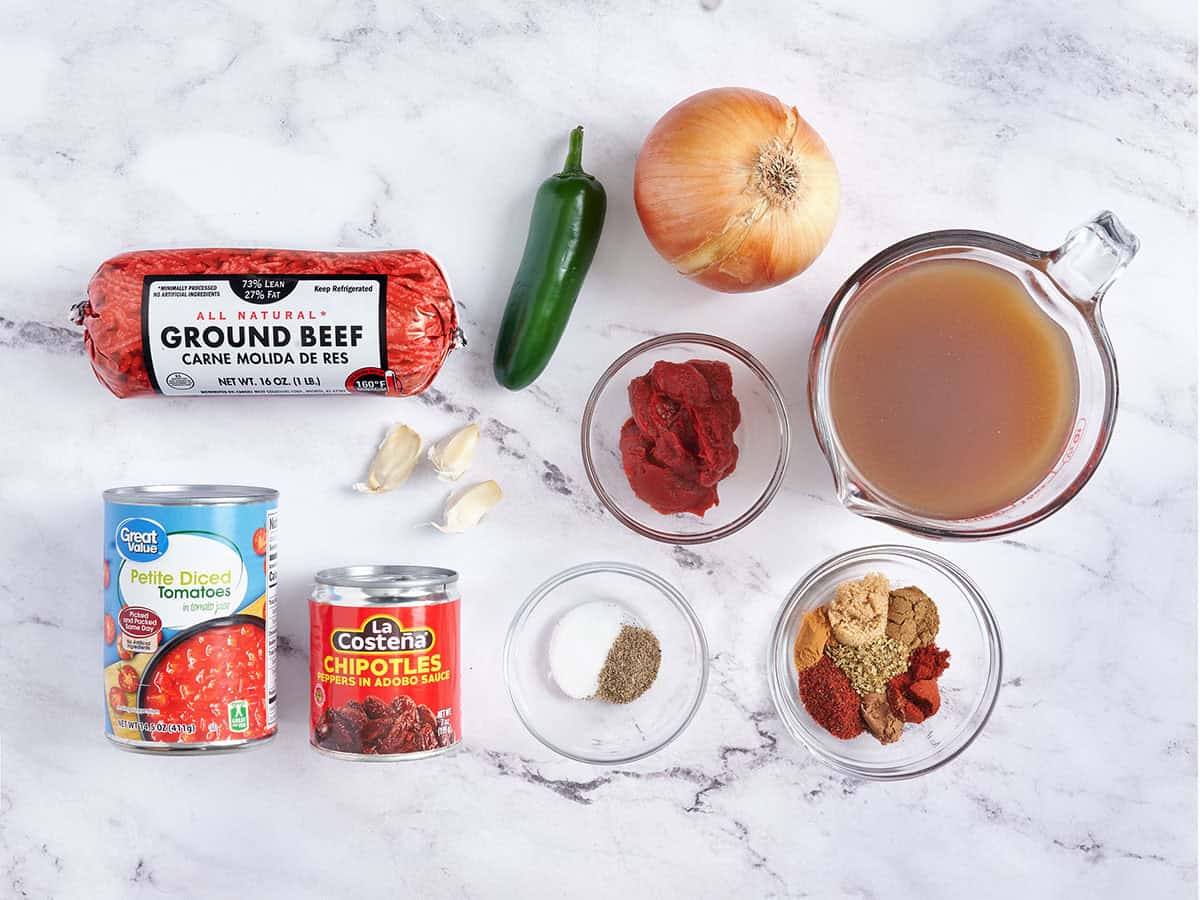 The ingredients to make Texas chili.