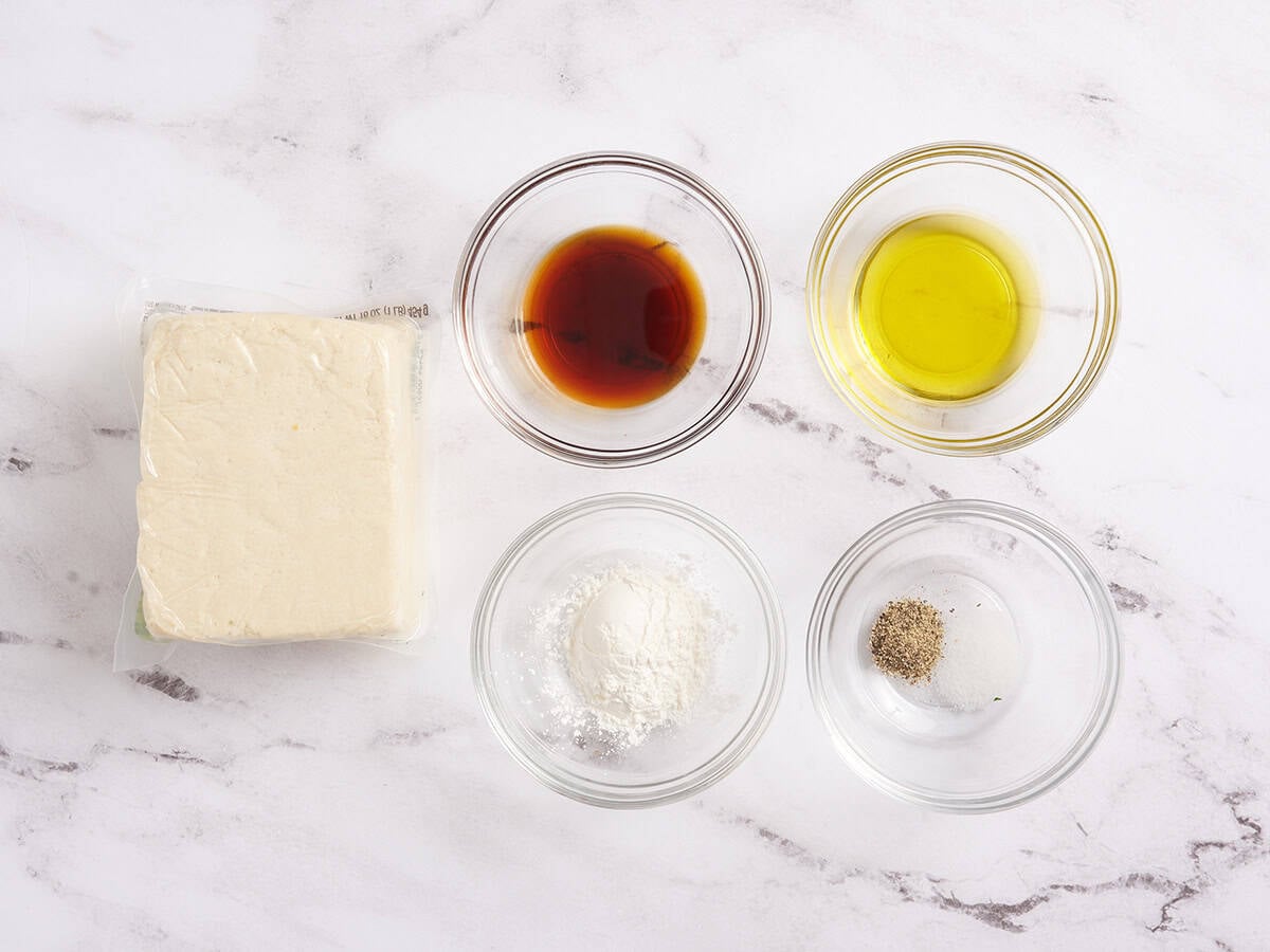 The ingredients for baked tofu.